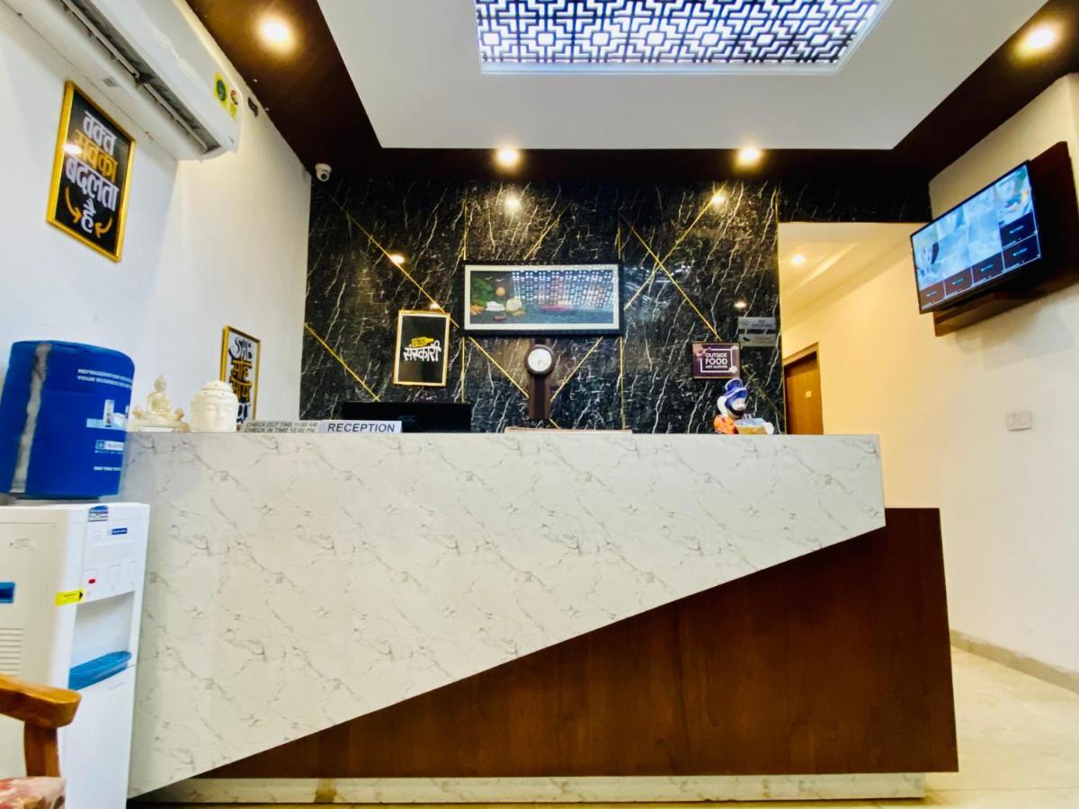 Hotel Hollywood - Family Hotel Zirakpur Exterior photo