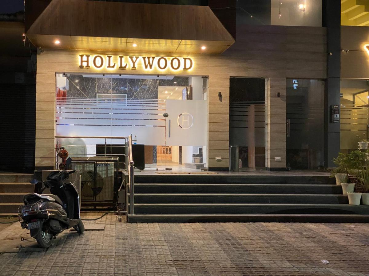 Hotel Hollywood - Family Hotel Zirakpur Exterior photo